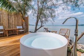 Villa, Balcony, Sea View | Outdoor spa tub - Sea Sand See Sky Beach Front Resort (Thep Krasattri)