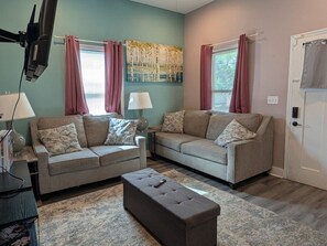 TV - FIFA Ready 4BR ATL-10 mins to Mercedes Benz - Pets (Atlanta)