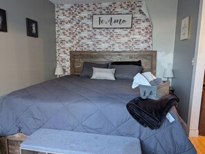 3 quartos, ferros/tábuas de passar roupa, Wi-Fi, roupa de cama