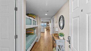 2 bedrooms, Internet, bed sheets - Amalfi Coast 413B - Gulf Views, Two Community Pools, Tennis, Free Beach Service! (Miramar Beach)