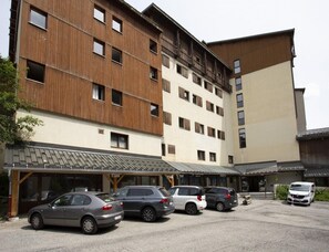 Apartment | Exterior - Chic Triple Retreat With Playstation (Tignes)
