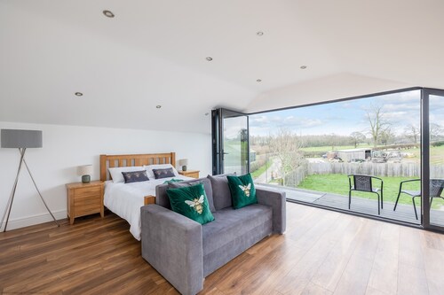 Beautiful Eco Barn - sleeping 10