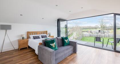 Beautiful Eco Barn - sleeping 10