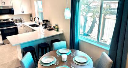 New Townhome w/ comfy King Bed