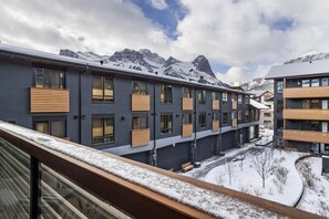 Property grounds - Mountain Top Views | King Bed Suite (Canmore)