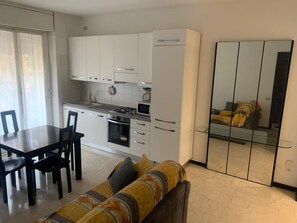 Interior - Milano Apartments Barbavara 7A (Milan)