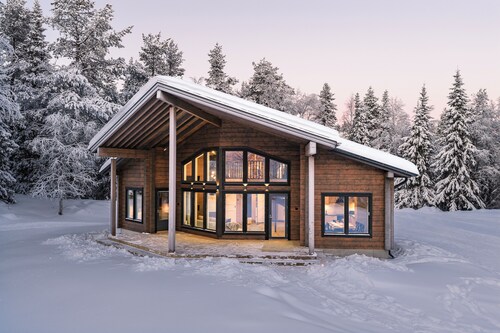 Gorgeous cabin is the perfect blend of outdoor adventure and relaxation