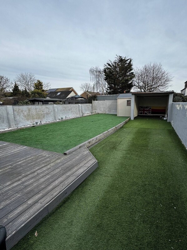 Bungalow, 2 Bedrooms, Accessible, Smoking | Terrace/patio - Charming Bungalow Rental in Rainham Comfort and Convenience (Rainham)