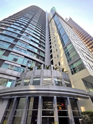 Exterior - Palatial Studio at AVANT in BGC (Taguig)