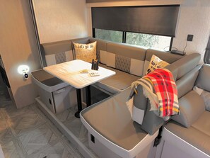 تناول الطعام