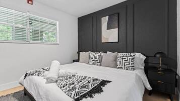 1 bedroom, desk, iron/ironing board, WiFi