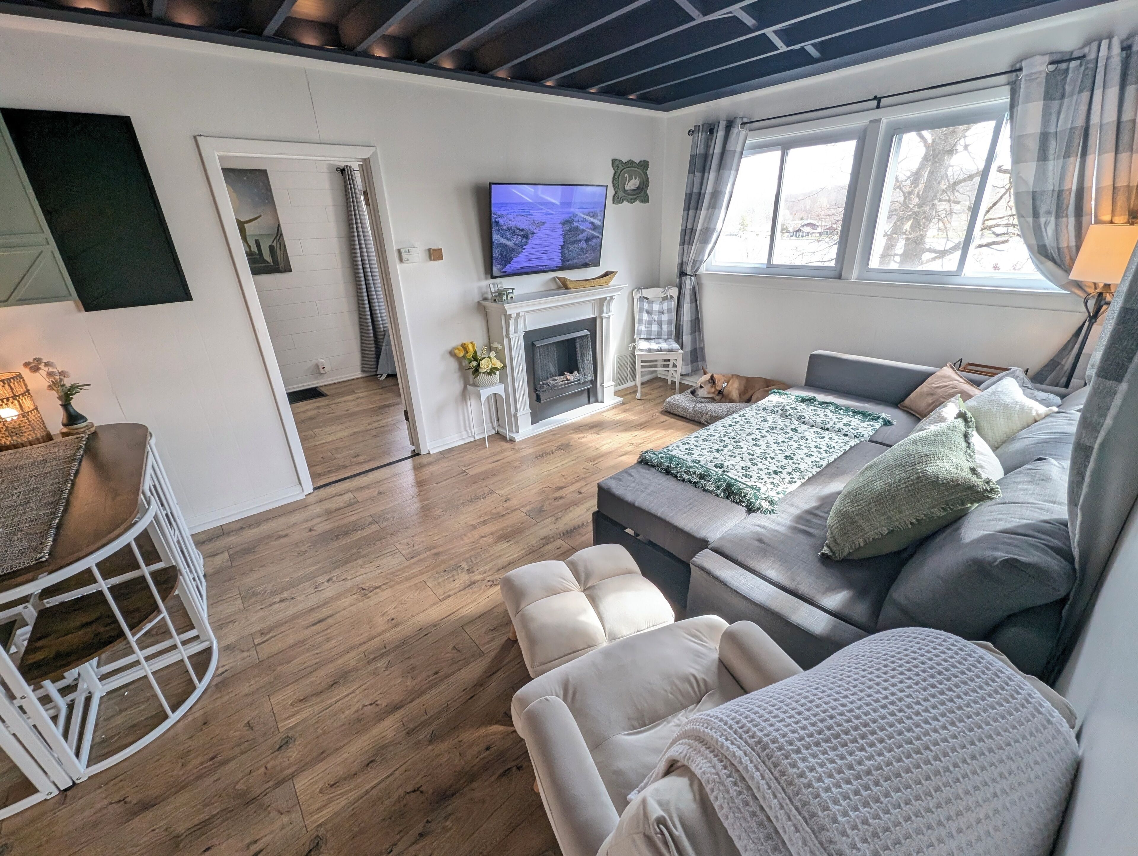 Smart-tv en een open haard