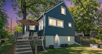 Dogs Stay Free! Updated 3-bedroom lakefront cottage in South Bend with Dock!