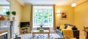 Comfortable Limerick City Stay