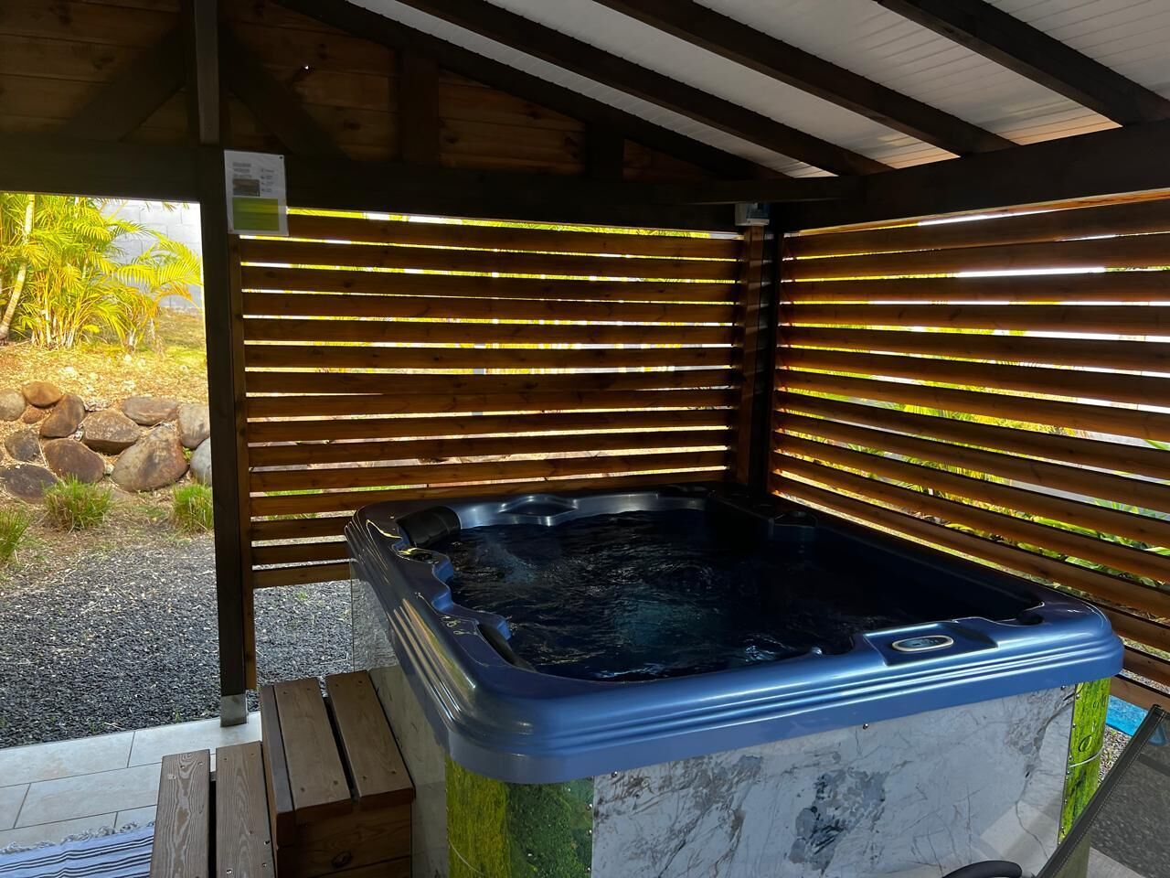 Bain à remous extérieur