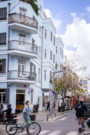 Exterior - Mamad Chic and Comfort stay on Iconic Sheinkin St (Tel-Aviv)