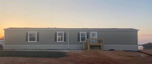 Exterior - "Water View" Buck n Bass Camp (Florien)