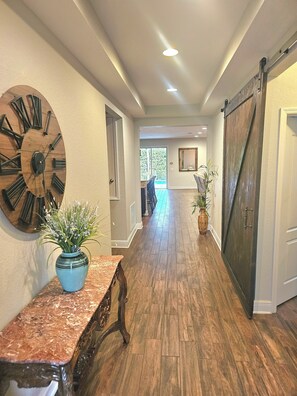 Interior - Beautiful Large Pool Home Located in the Heart of Paradise!!! (Cape Coral)