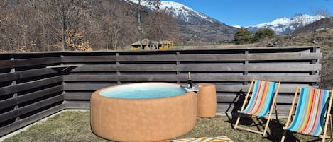 室外 SPA 浴池