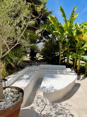 Terrace/patio - Villa 5 minutes from the sea! Near Royan (Semussac)