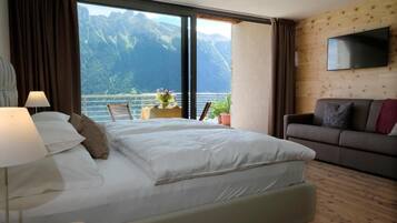 Premium bedding, down duvets, free WiFi