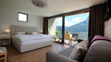 Deluxe-Vierbettzimmer, Nichtraucher, Bergblick