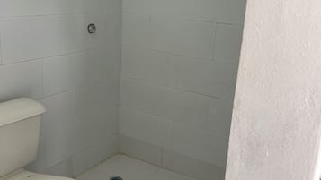 Toallas, jabón, papel de baño