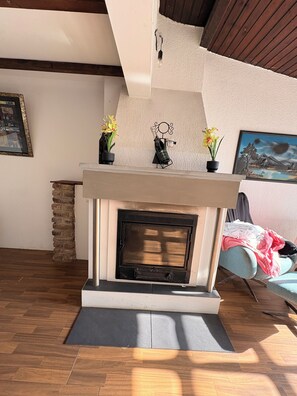 Interior - Cozy house with fireplace in quiet Meckenheim. Relaxation guaranteed! (Meckenheim)