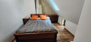 3 bedrooms, WiFi, bed sheets - Typical family home in the Lot countryside 6/8 people (Anglars-Nozac)