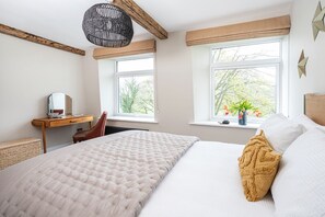 2 bedrooms, iron/ironing board, WiFi - Upper Riverside Mill - Luxury Cottages (Kendal)