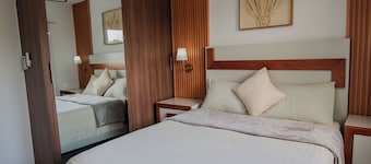 PEACFUL HAVEN 3BEDR 2BATH APARTMENT
