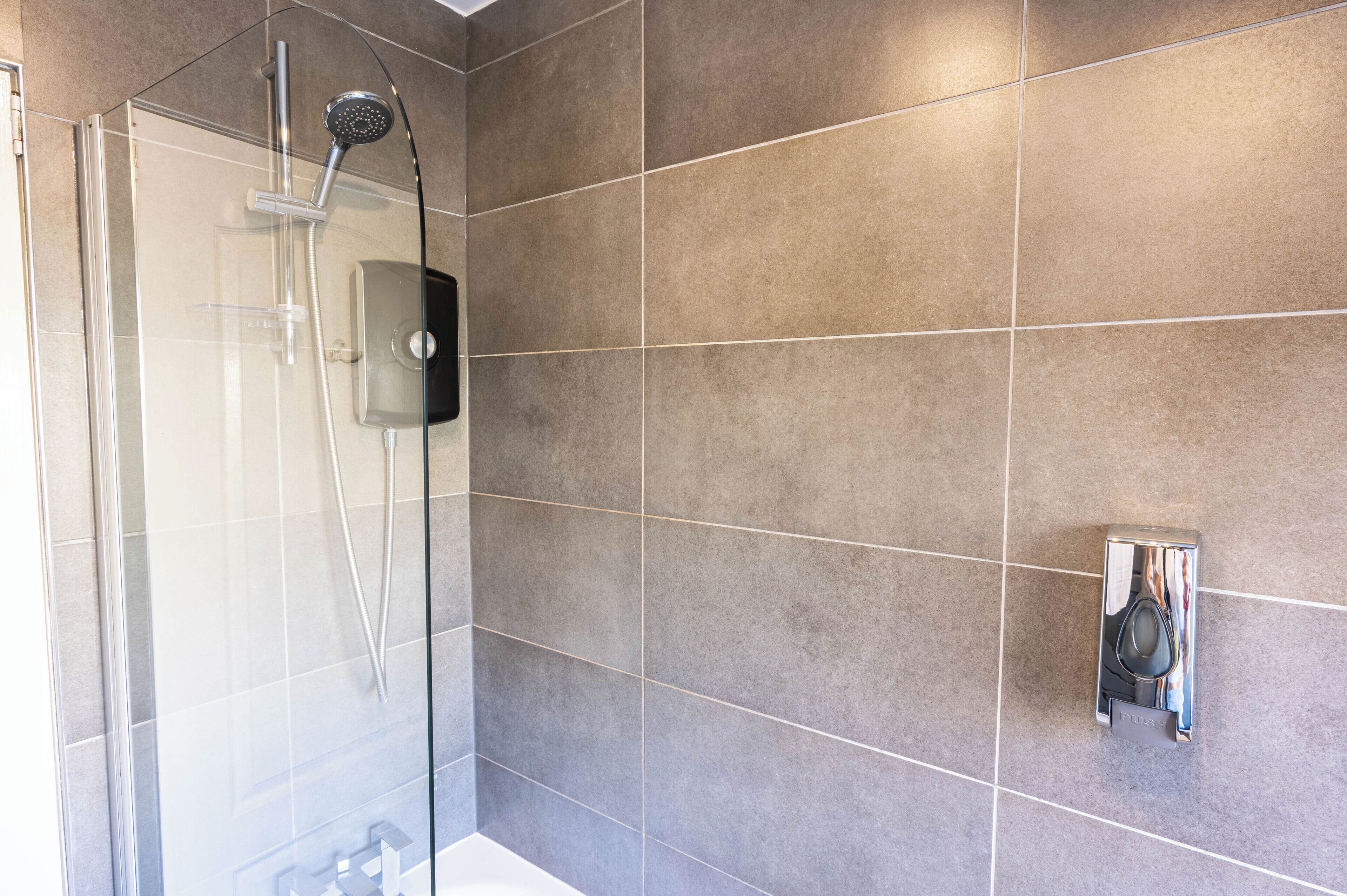 Shower, towels