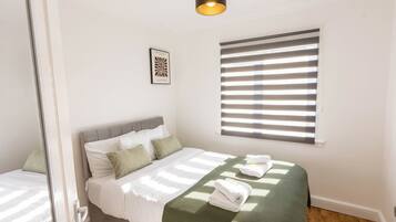 3 bedrooms, iron/ironing board, free WiFi, bed sheets