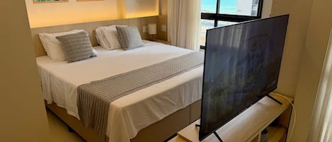 Apartment | In-room safe, blackout curtains, iron/ironing board, free WiFi