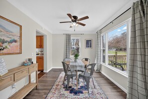 Dining - Updated 3br- Fiber Wi-Fi by Toledo Hospital & UT! (Toledo)