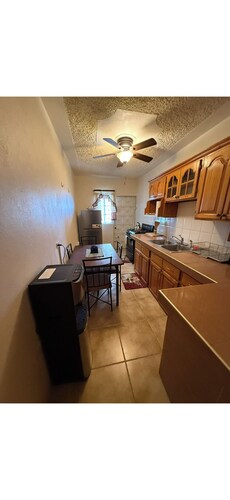 Cozy 1-bedroom apartment in peaceful Bull Bay with AC