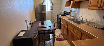 Cozy 1-bedroom apartment in peaceful Bull Bay with AC