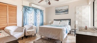 Cozy 1-bedroom apartment in peaceful Bull Bay with AC