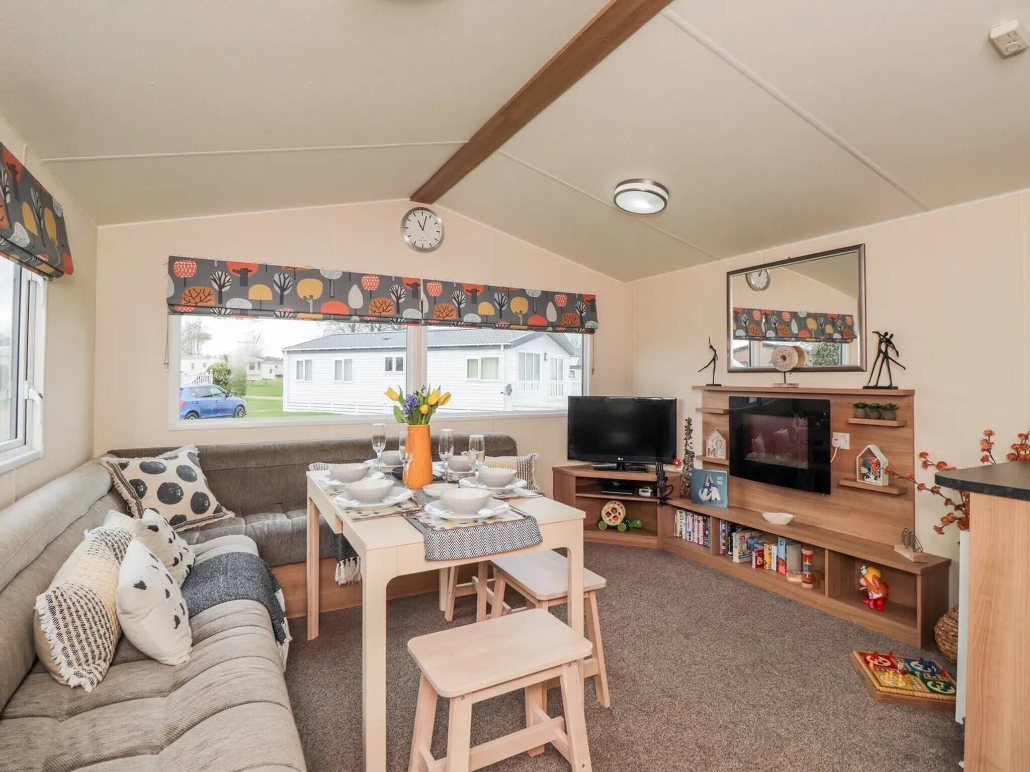 Loft, 2 Schlafzimmer, Gartenblick | Wohnzimmer