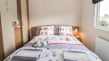 2 bedrooms