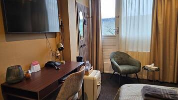 Habitación Confort con 2 camas individuales, balcón