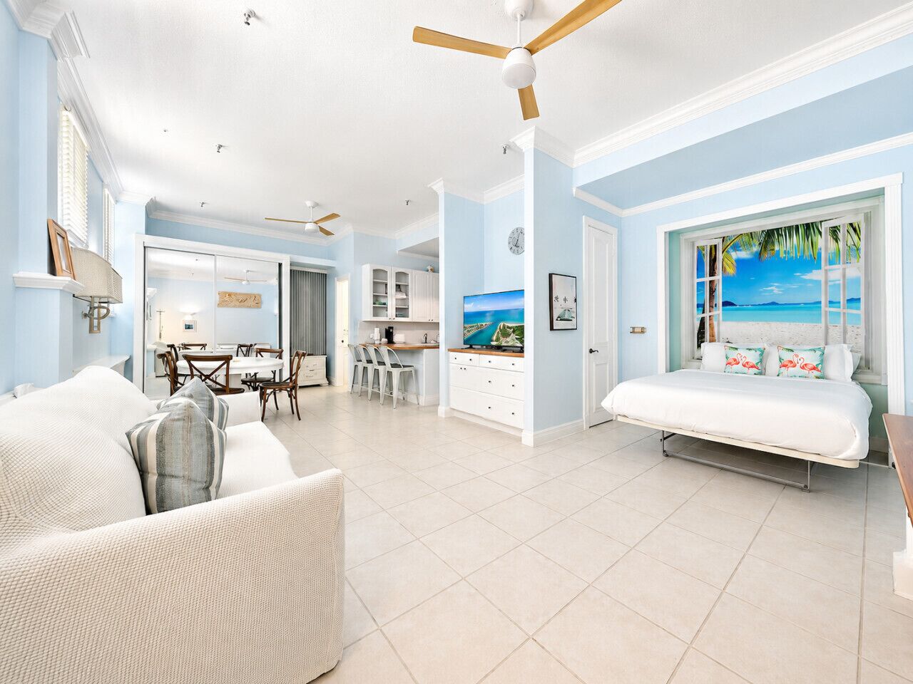 Palm Beach Poolside Retreat | Steps To Beach - Palm Beach, FL