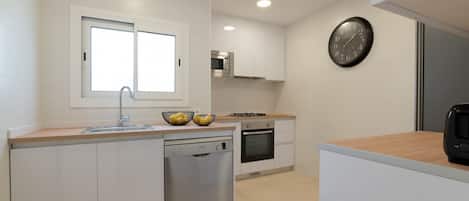 Fridge, microwave, dishwasher