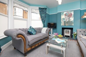 Living area - Large House,Central Sidmouth,4 bedroom inc Parking (Sidmouth)