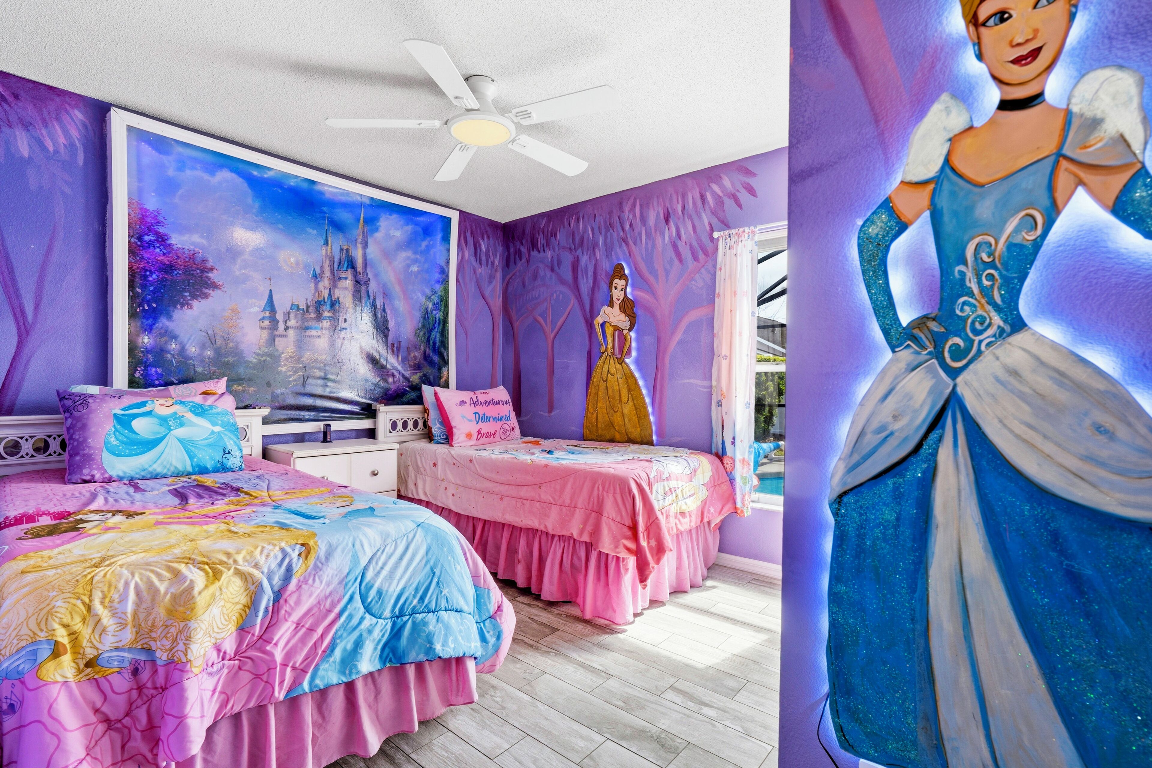 House, 5 Bedrooms, Private Pool, Lakeside | In-room safe, iron/ironing board, free cots/infant beds, travel cot