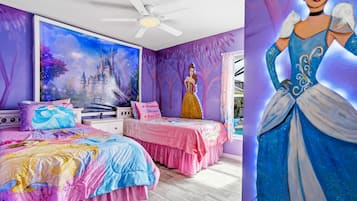 House, 5 Bedrooms, Private Pool, Lakeside | In-room safe, iron/ironing board, free cots/infant beds, travel cot
