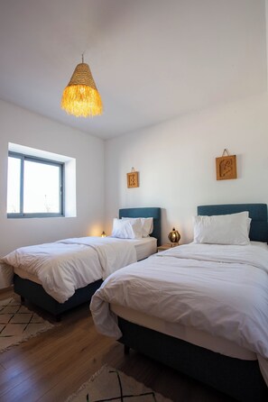 2 bedrooms, iron/ironing board, WiFi, bed sheets - Le Bijou - Piscine, plage et terrasse en famille (Agadir)