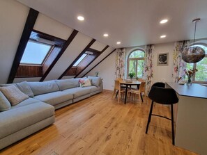 Living area - Teatro Apartamentai Senamiesčio širdyje (Klaipėda)