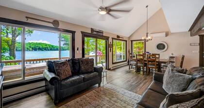 Spacious 4-bedroom Lake front house in serene Lake Ariel with AC