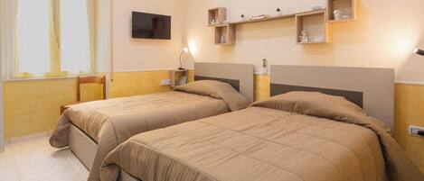 Comfort Twin Room, City View